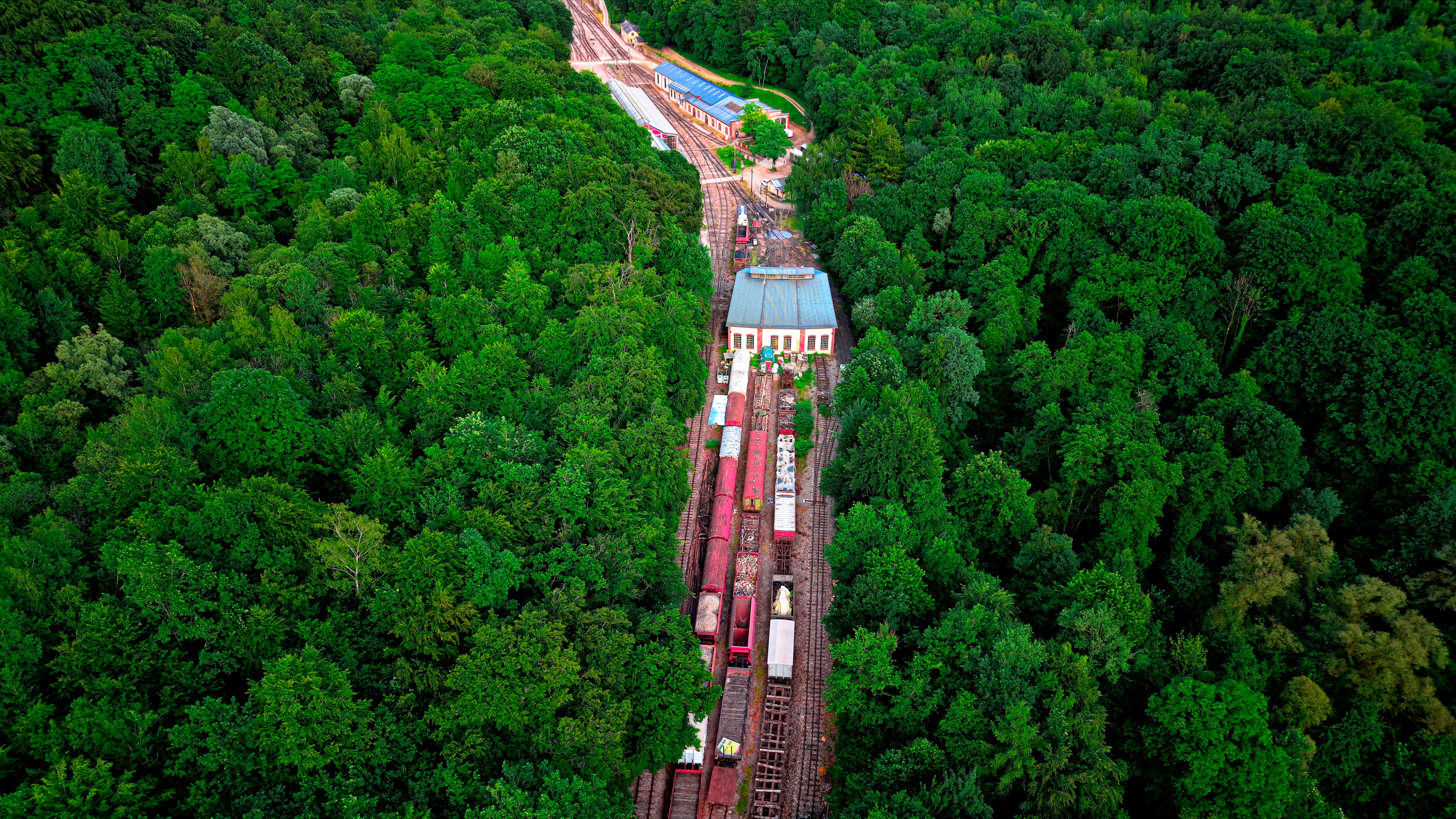 Fond-de-Gras railyard from the side